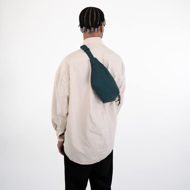 Detalle de Johnny Urban Riley marsupio unisex blu impermeabile con cintura regolabile