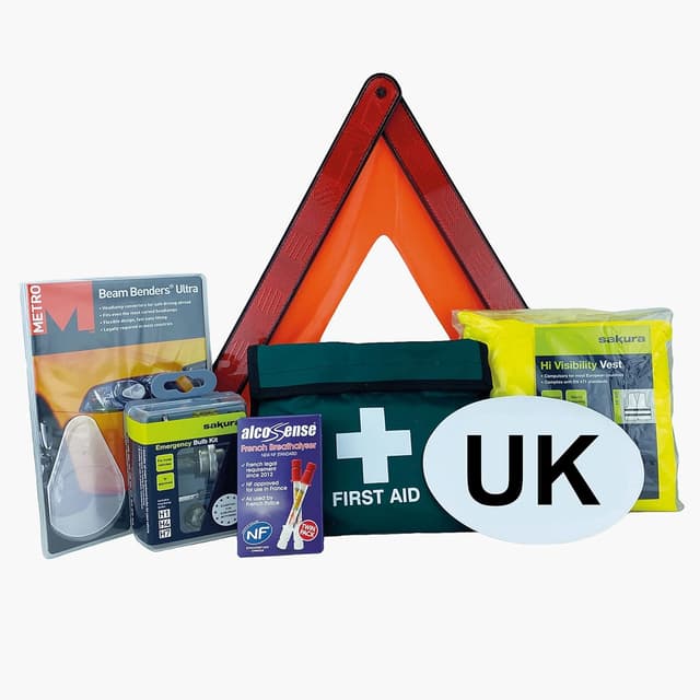 Detalle de Sakura EU Travel & First Aid Kit with warning triangle, hi-vis vest and breathalyser (EU-ready essentials)