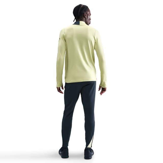 Detalle 2 de Nike Strike camiseta de hombre, transpirable