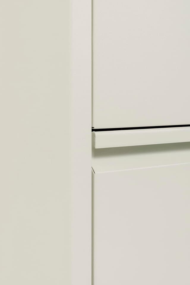 Detalle 2 de Kare Scarpiera Caruso crema con 3 scomparti basculanti, fino a 6 paia