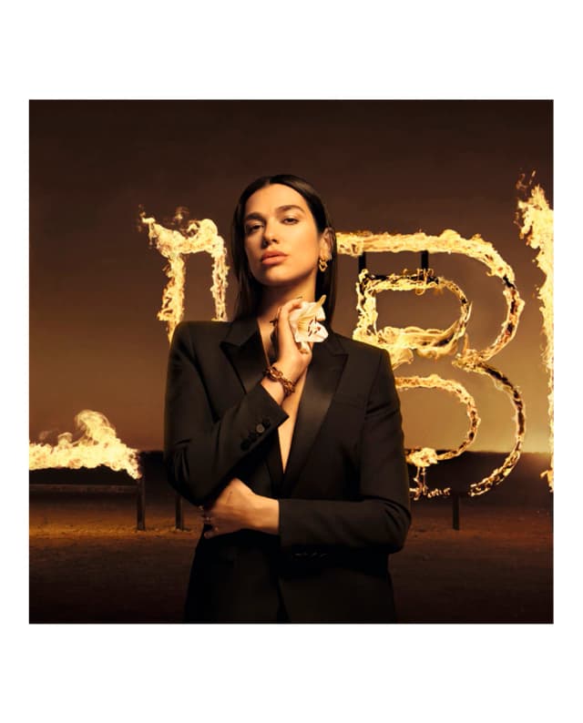 Detalle 2 de Yves Saint Laurent Libre Flowers & Flames Eau de Parfum