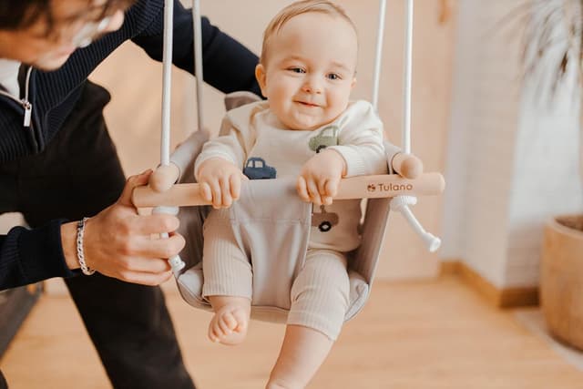 Thumbnail 2 de Tulano Hop 30 Holz Babyschaukel