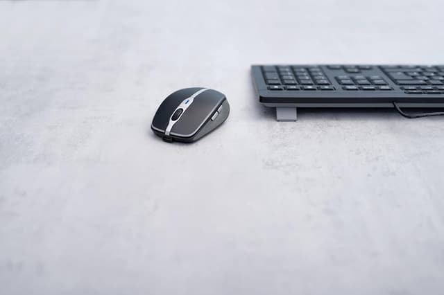 Detalle 2 de Cherry MW 9100 kabellose Maus 2400 dpi