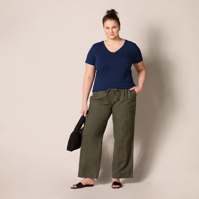 Thumbnail 6 de Amazon Essentials T-shirt femme à manches courtes coupe standard (col en V) – packs multiples