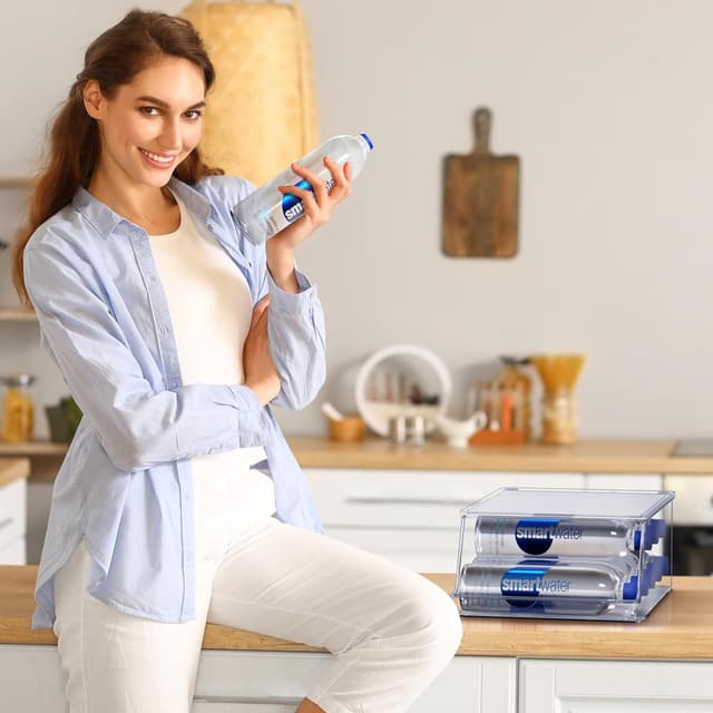 Detalle 2 de Sorbus Water Bottle Organizer for Fridge (Stackable, Lid, Holds up to 9 Bottles) – Clear BPA-Free Plastic