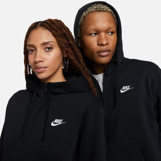 Detalle 2 de Nike Sportswear Club Fleece: sudadera de hombre con cremallera y capucha