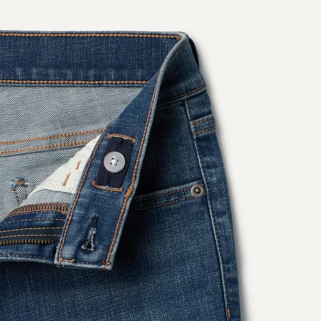 Thumbnail 3 de Amazon Essentials Jungen Medium Stretch Regular Fit Bootcut Jeans