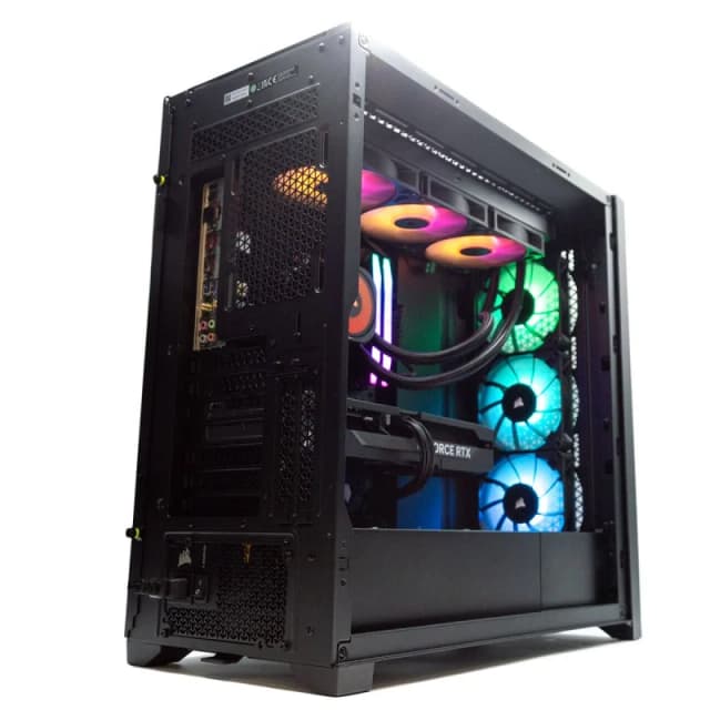 Detalle 2 de PCCom iCUE con AMD Ryzen 7 9800X3D, 32GB RAM, 2TB SSD y RTX 5080 para gaming y creación