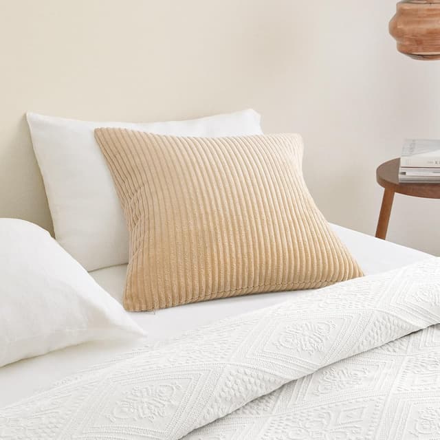 Detalle 2 de Topfinel 2er-Set Kissenbezüge 40x40 aus Kordsamt (Khaki) – mit verstecktem Reißverschluss