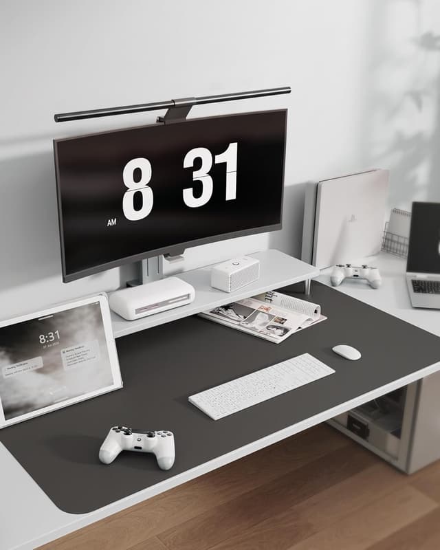 Detalle 2 de MOLMO Non-Slip Desk Mat (Waterproof) – Dark Grey, 60 x 35 cm