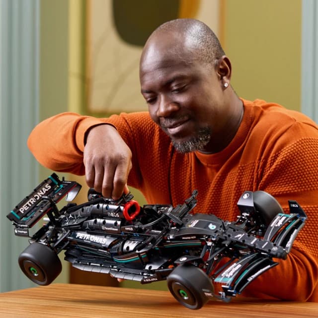 Thumbnail 4 de LEGO Mercedes‑AMG F1 W14 E Performance 42171 🏎