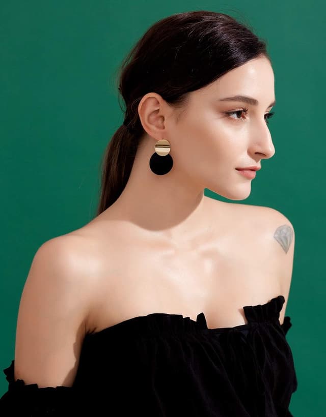 Thumbnail 4 de LILIE&WHITE Orecchini Geometrici Nero Oro