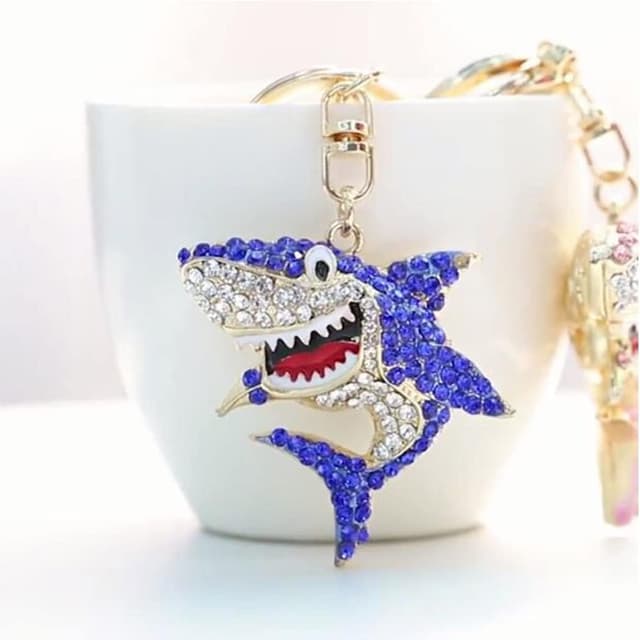 Detalle 2 de SHYCown Shining Crown mignon porte-clés requin en strass bleu (alliage)