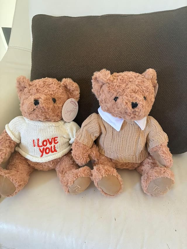 Detalle de LEIGHT Orsacchiotto di peluche bianco “I Love You” con maglione lavorato – 35 cm