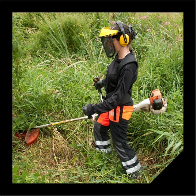 Thumbnail 3 de Oregon 3.0 x 300mm Mulching Blade 2-tooth for Brushcutters