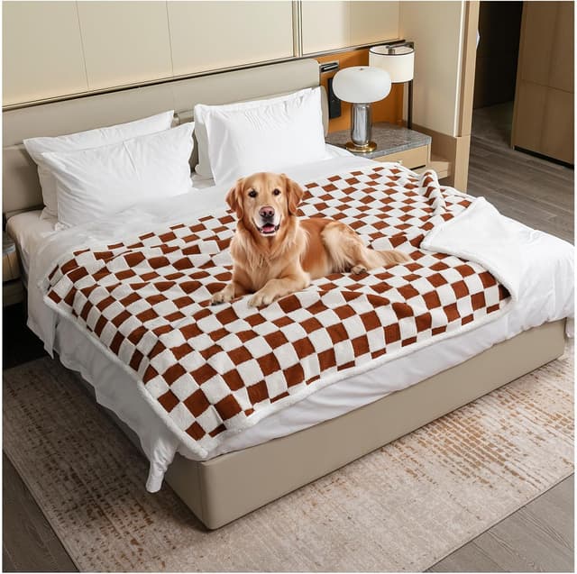 Thumbnail 6 de Waterproof Pet Blanket in Brown Check (Jacquard Shag & Sherpa Fleece) — reversible sofa and bed throw for dogs and cats