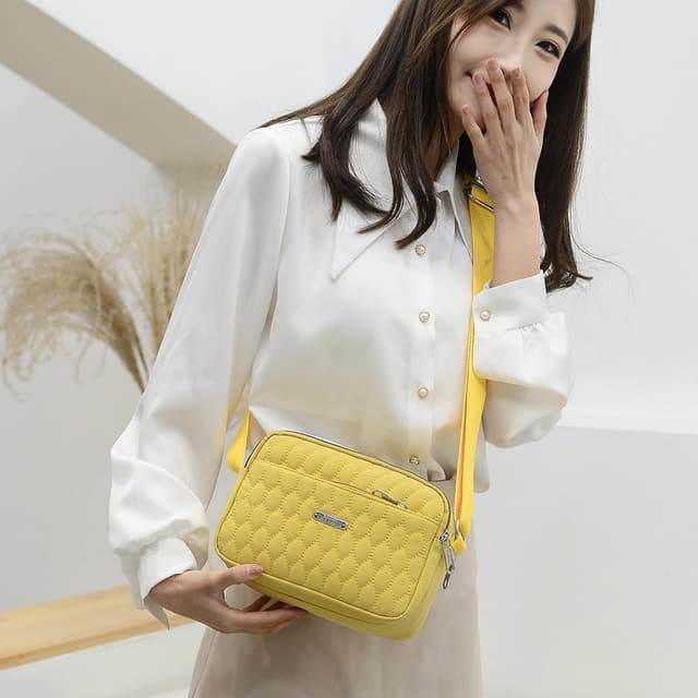 Detalle de YANAIR Small Crossbody Purse Handbag in water-resistant nylon (Yellow-1) for mobile, cards and everyday essentials