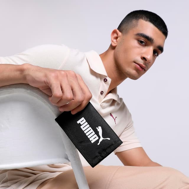 Detalle de PUMA Phase Wallet – hook-and-flap compact wallet with coin zip