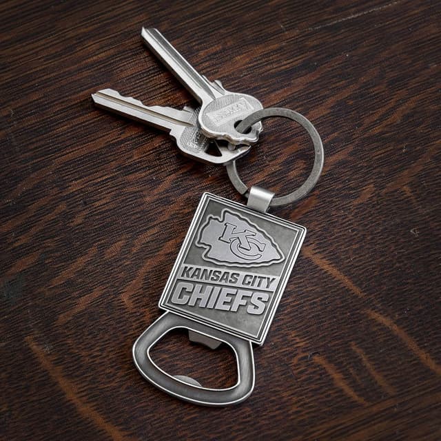 Detalle de Rico Industries NFL Football Pewter-Style Bottle Opener Keychain