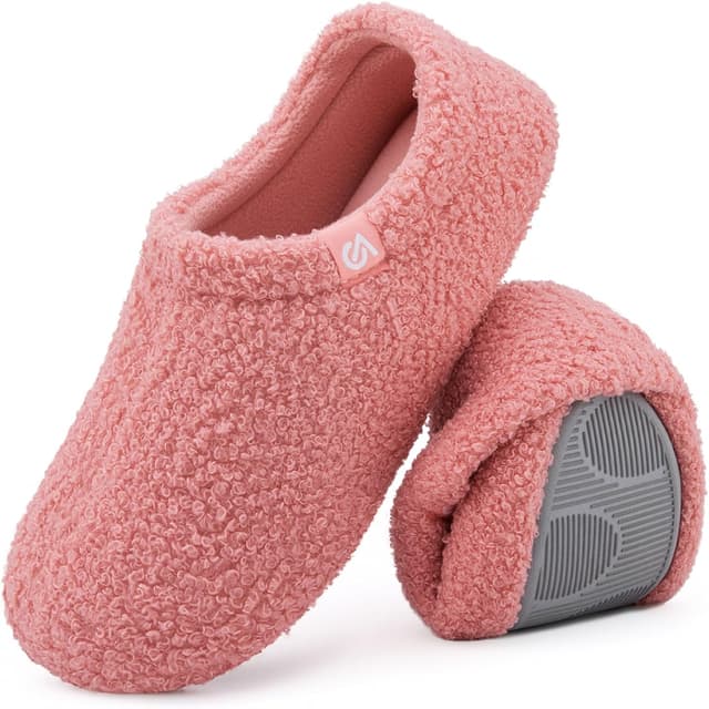 Detalle de VeraCosy fuzzy slippers with memory foam