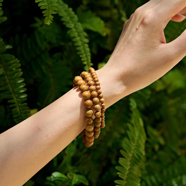 Detalle 2 de Bivei Braccialetto di cristallo con perle da 4 mm in pietra naturale, elastico estensibile per donna