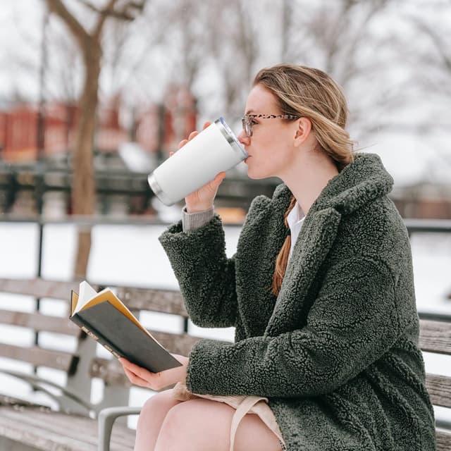 Thumbnail 6 de AIANJI 20oz Stainless Steel Vacuum Insulated Tumblers (White, 6-Pack) with No BPA Sliding Lid