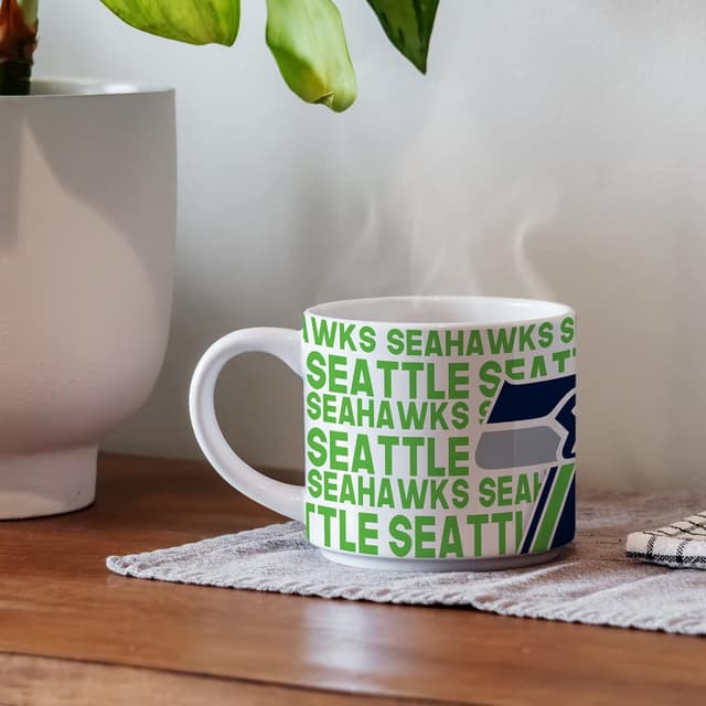 Detalle de Rico Industries NFL Football 14oz Metro Ceramic Coffee Mug (Team Colored)