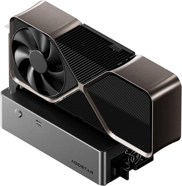 Detalle de AOOSTAR AG01 eGPU-Dockingstation mit Oculink-Anschluss und integriertem 800-W-Netzteil