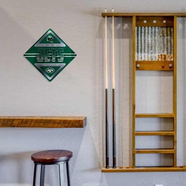 Detalle de Rico Industries NFL Football Metal Sign (16.5" x 16.5") for Home Décor, Bedroom, Office & Man Cave