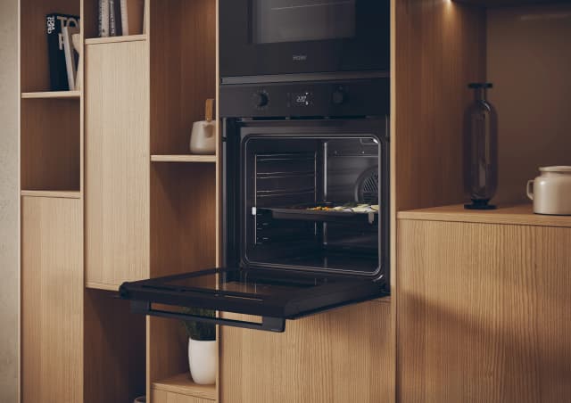 Detalle 2 de Haier H6 ID2P5B3YTB horno multifunción 78 litros