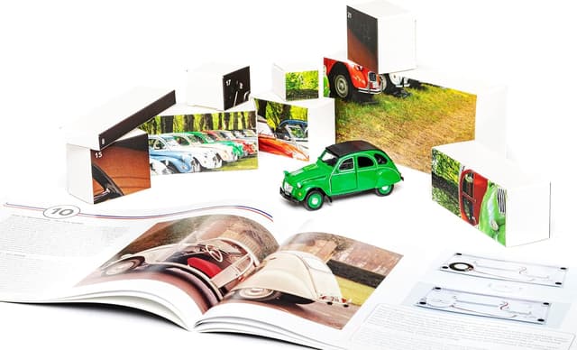 Detalle de Franzis 55154 Citroën 2CV Adventskalender grün – Metall-Modellbausatz im Maßstab 1:38 inkl. Soundmodul & Begleitbuch