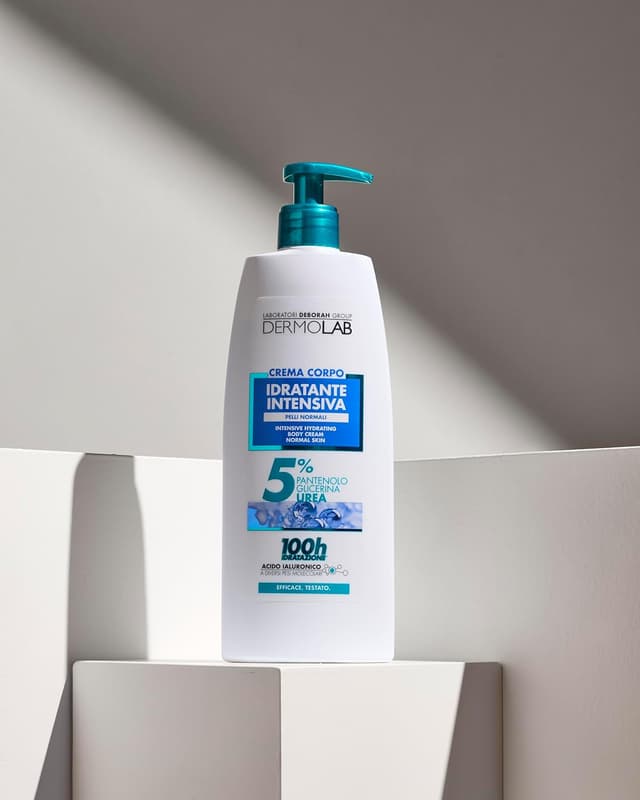 Detalle de Dermolab Crema Corpo Super Idratante 48H con acido ialuronico e olio di melograno, 400 ml