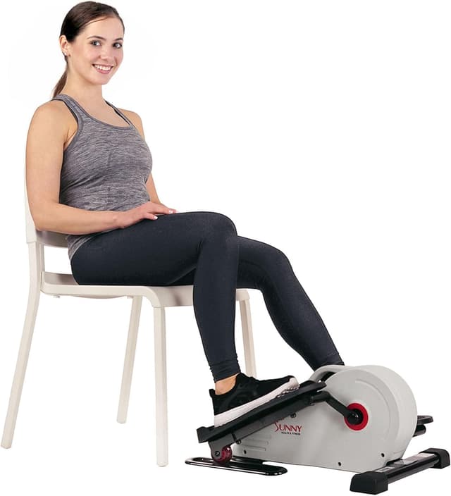 Detalle de Sunny Health & Fitness SF-E3872 Magnetic Under-Desk Elliptical Pedal Exerciser (Fully Assembled, White)