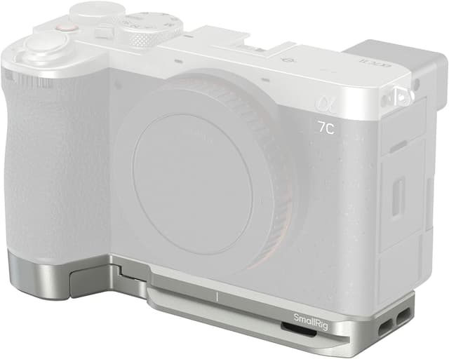 Detalle de SmallRig A7C II/A7CR Grundplatte 5482 mit Arca-Schnellwechsel und AirTag-Slot (nur für Sony Alpha 7C II / 7CR)