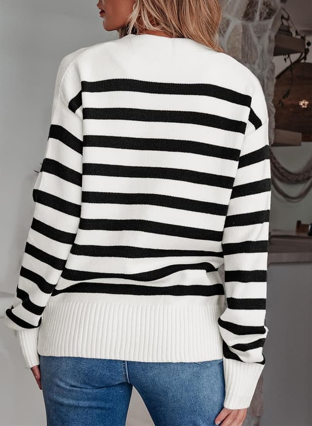 Thumbnail 4 de EVALESS Striped V-Neck Cardigan 2025