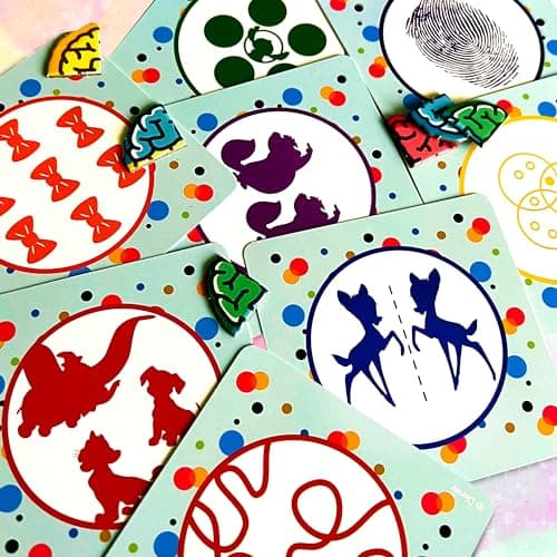 Detalle 2 de Zygomatic Cortex Kids Disney Edition (Asmodee) – juego de cartas multilenguaje para niños desde 6 años