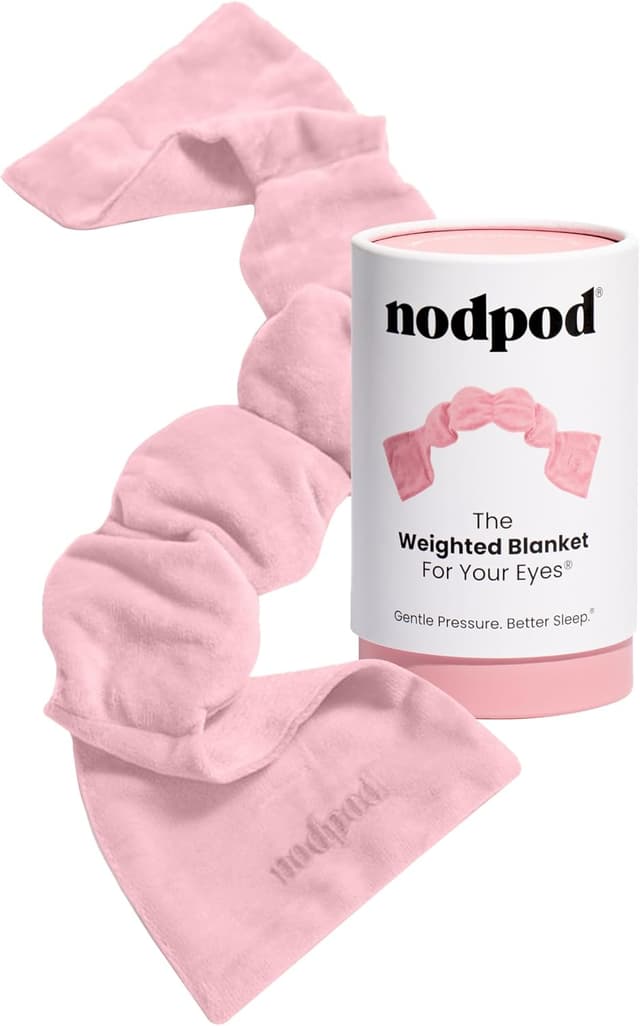 Detalle de nodpod Gentle Pressure Sleep Mask (Blush Pink) — patented light-blocking + gentle pressure design