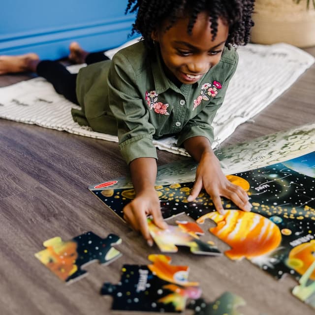 Detalle 2 de Melissa & Doug Solar System Floor Puzzle 48 pc 🧩