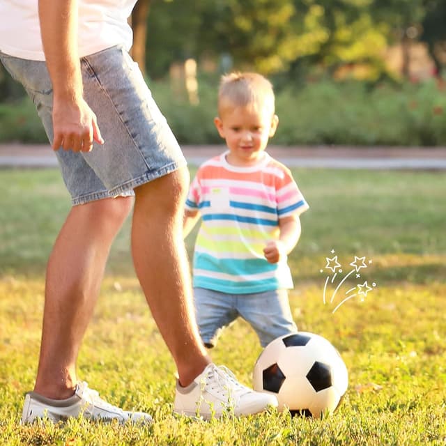 Detalle de Soccer Ball Size 2/3/4/5 with Pump & Bag (1–3 Pack) - Classic Black & White Durable Ball for Indoor/Outdoor Play