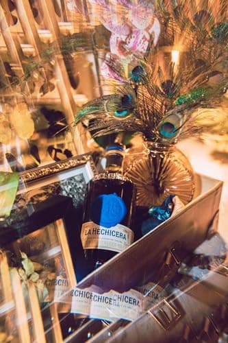 Thumbnail 5 de La Hechicera Reserva Familiar Ron Añejo Colombia 🥃 700 ml