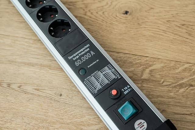 Thumbnail 3 de Brennenstuhl Premium-Protect-Line regleta 8 tomas, 3 m 🔌