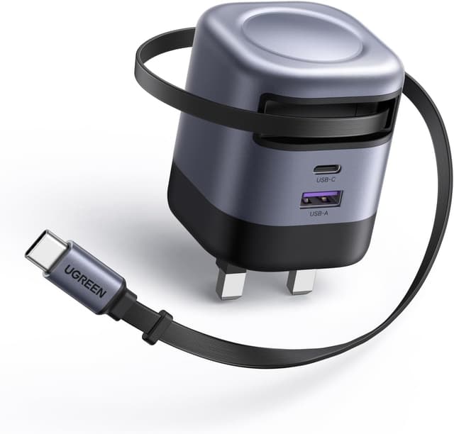 Detalle de UGREEN USB-C 45W 3-Port Fast Charger Plug with Retractable Cable (UGREEN USB C Charger Plug)