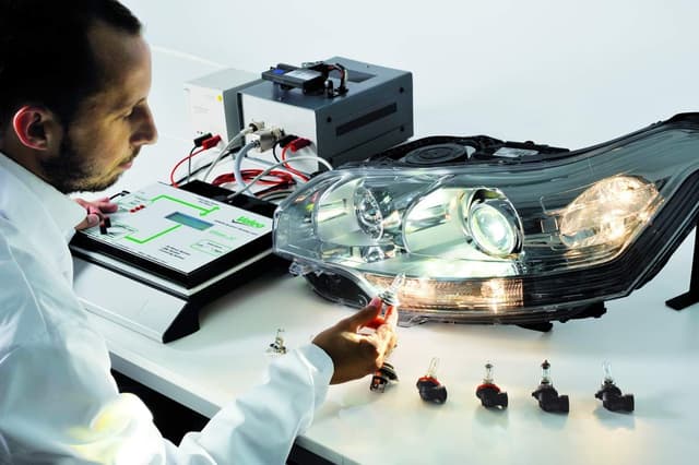 Detalle de Bulb W5W Valeo Essential – Cardboard X10 (paire recommandée pour un faisceau symétrique)