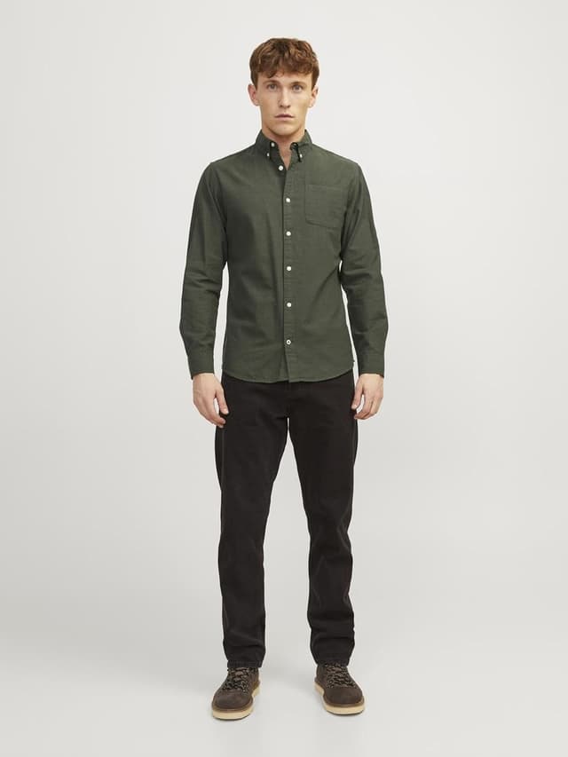 Detalle de JACK & JONES men’s long-sleeve collared shirt (slim fit) in 100% cotton