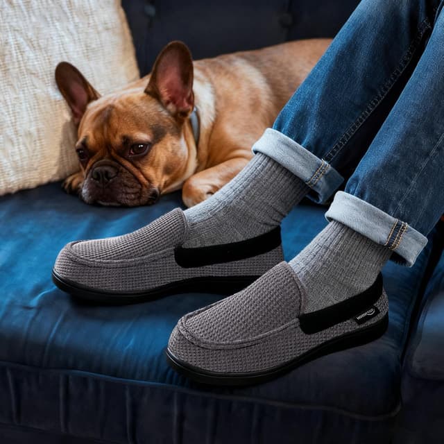 Detalle 2 de HomeTop Men's Comfort Memory Foam Moccasin Slippers with Breathable Stretch Knit Upper