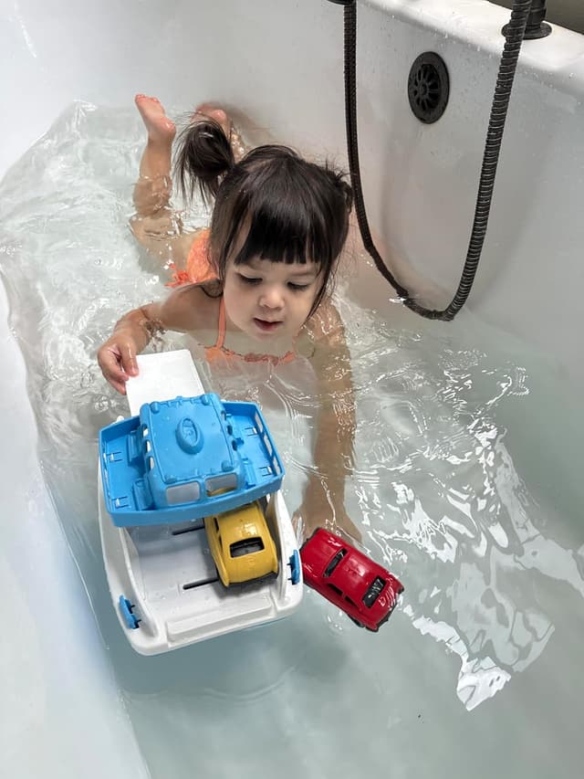 Thumbnail 2 de Green Toys Ferry Boat Bath Toy 10" 🚂