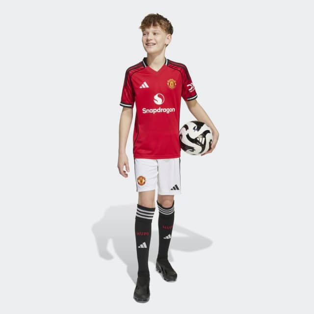 Detalle de Adidas Manchester United 1ª 2025-2026