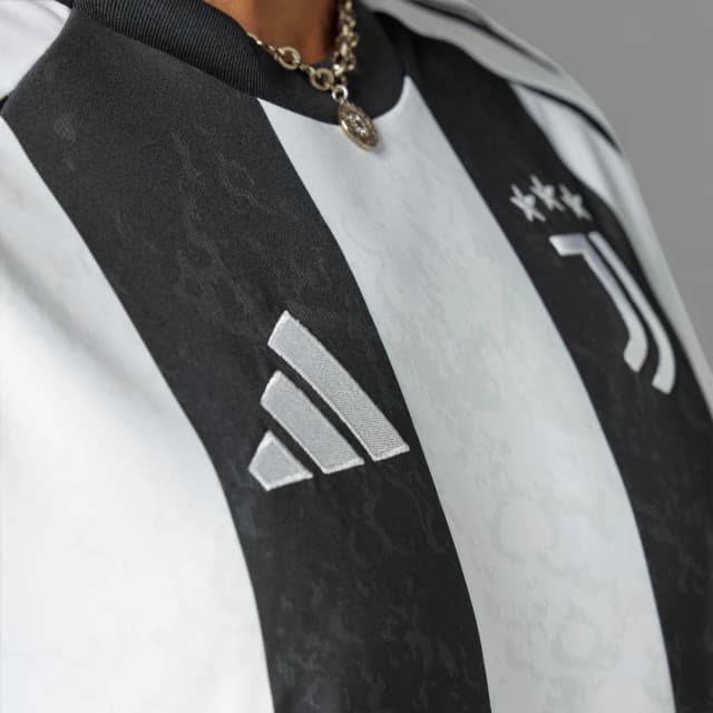 Detalle de adidas Camiseta Juventus 24/25