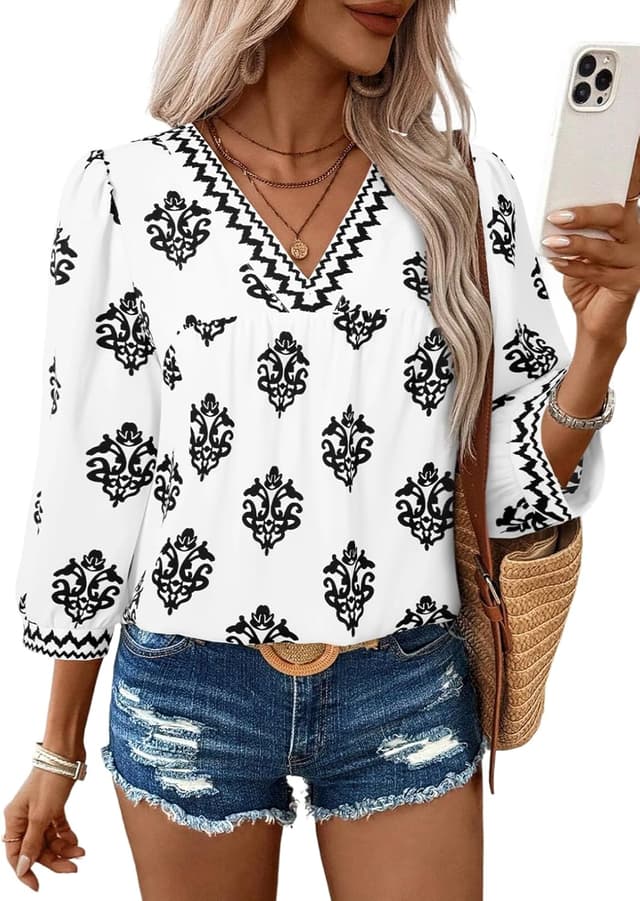 Detalle de Women’s V-neck Floral Chiffon Blouse