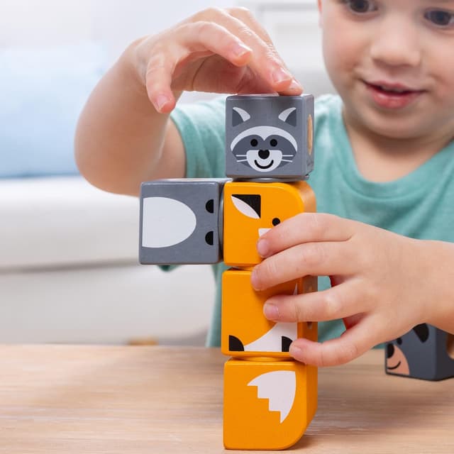 Detalle de Melissa & Doug Blockables Waldtierfreunde Bau-Set (16-teilig, ab 2 Jahren) – 9 Holzbausteine mit Steck- und Filzteilen